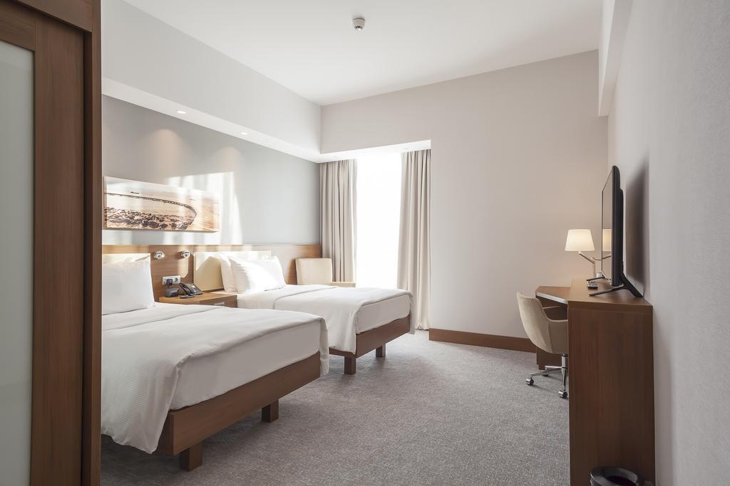 Hampton By Hilton Kocaeli Symbol Hotel Phòng bức ảnh
