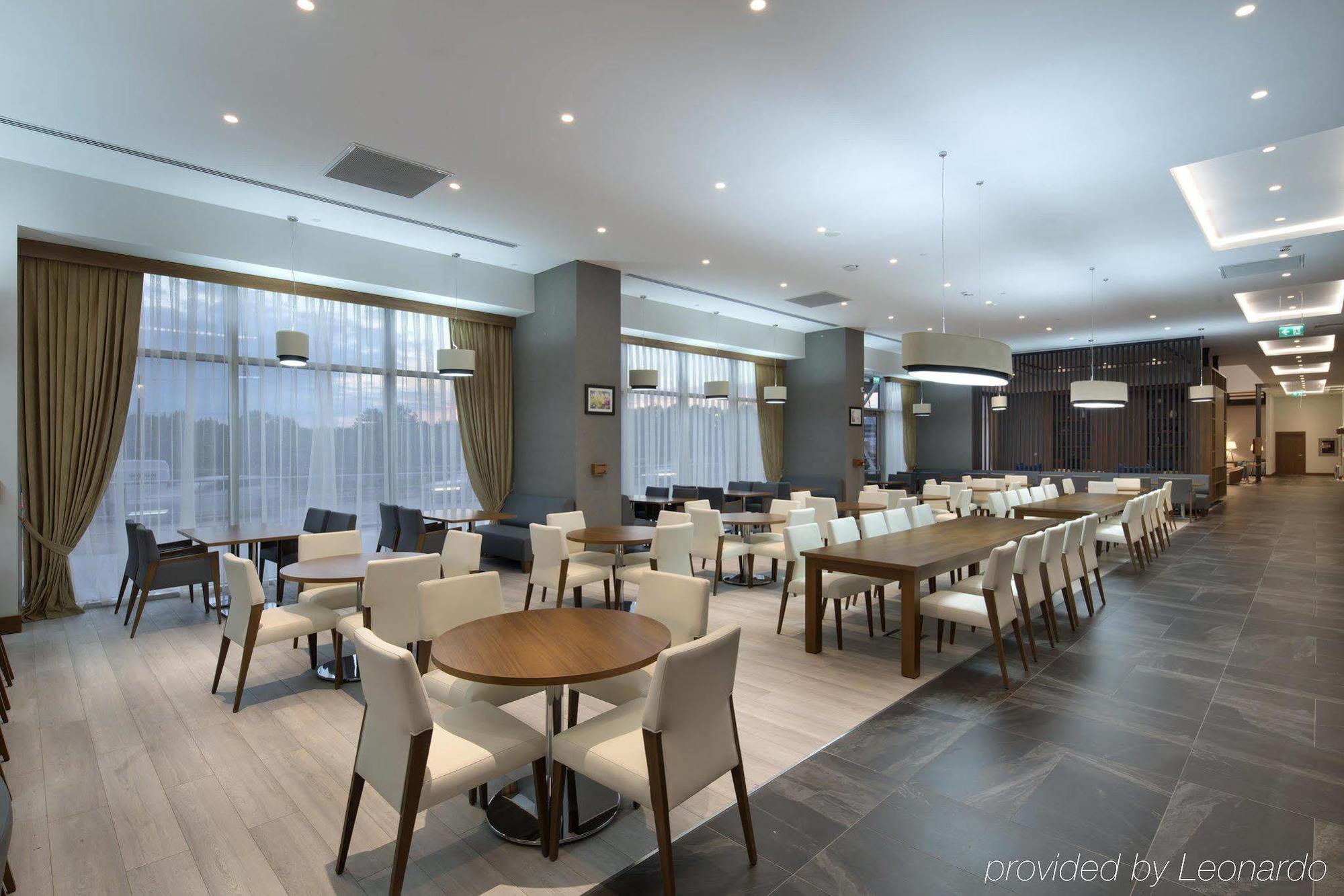 Hampton By Hilton Kocaeli Symbol Hotel Ngoại thất bức ảnh